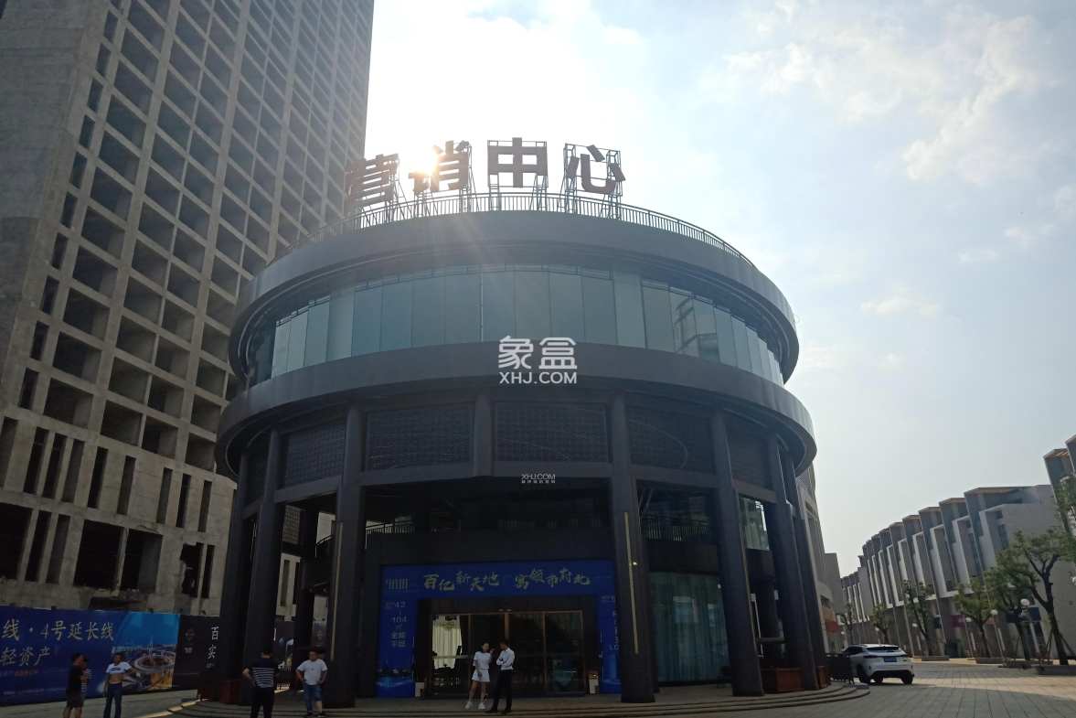 港湘铂玥(天园地芳国际珠宝城) 2室2厅1卫 1500.0元/月 港湘铂玥(天园地芳国际珠宝城) 2室2厅1卫 1500.0元/月小区图