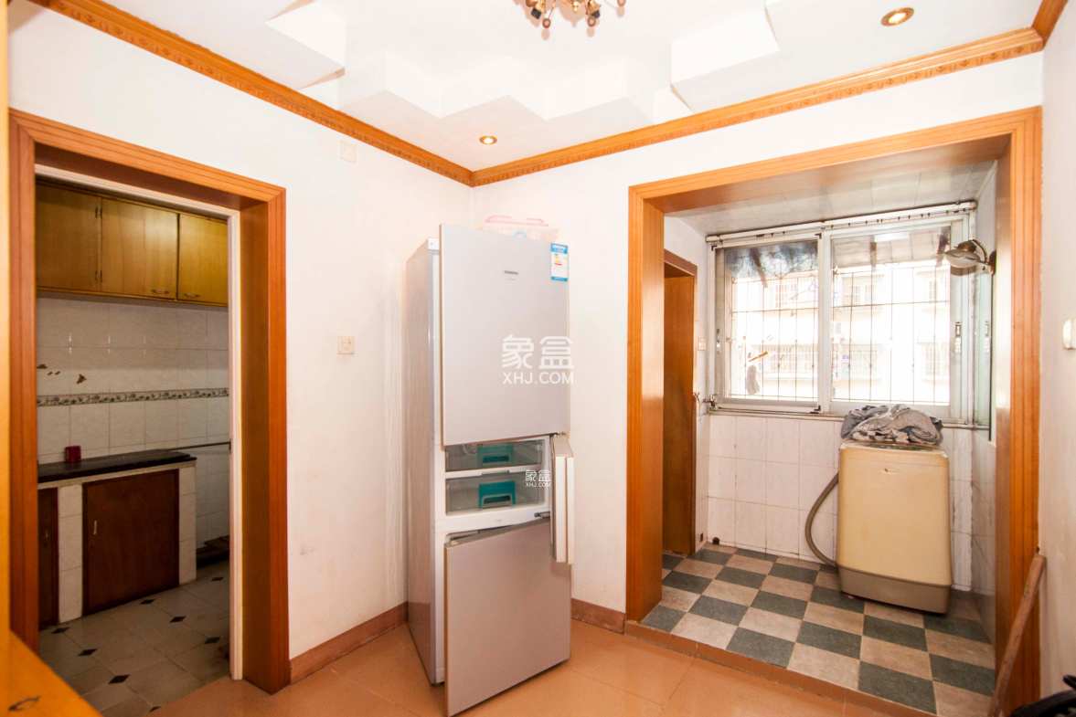 湖南省第六工程公司宿舍（扫把塘）  2室2厅1卫    53.0万客厅