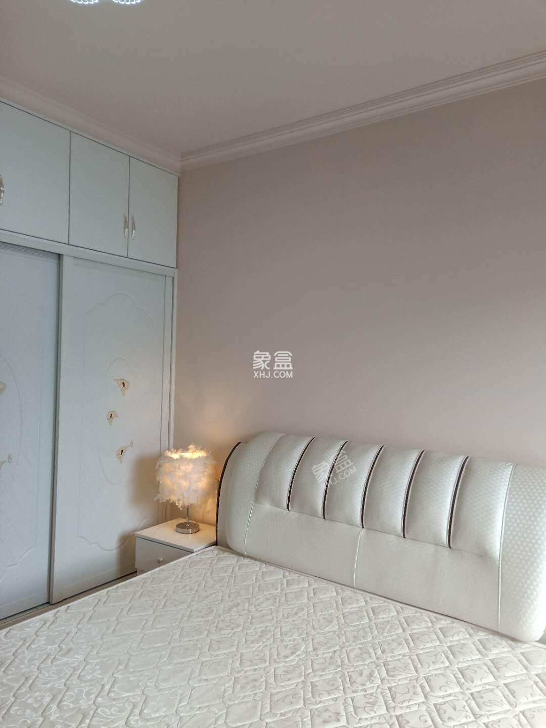 南湖世纪 3室2厅1卫 2600.0元/月 南湖世纪 3室2厅1卫 2600.0元/月室内图