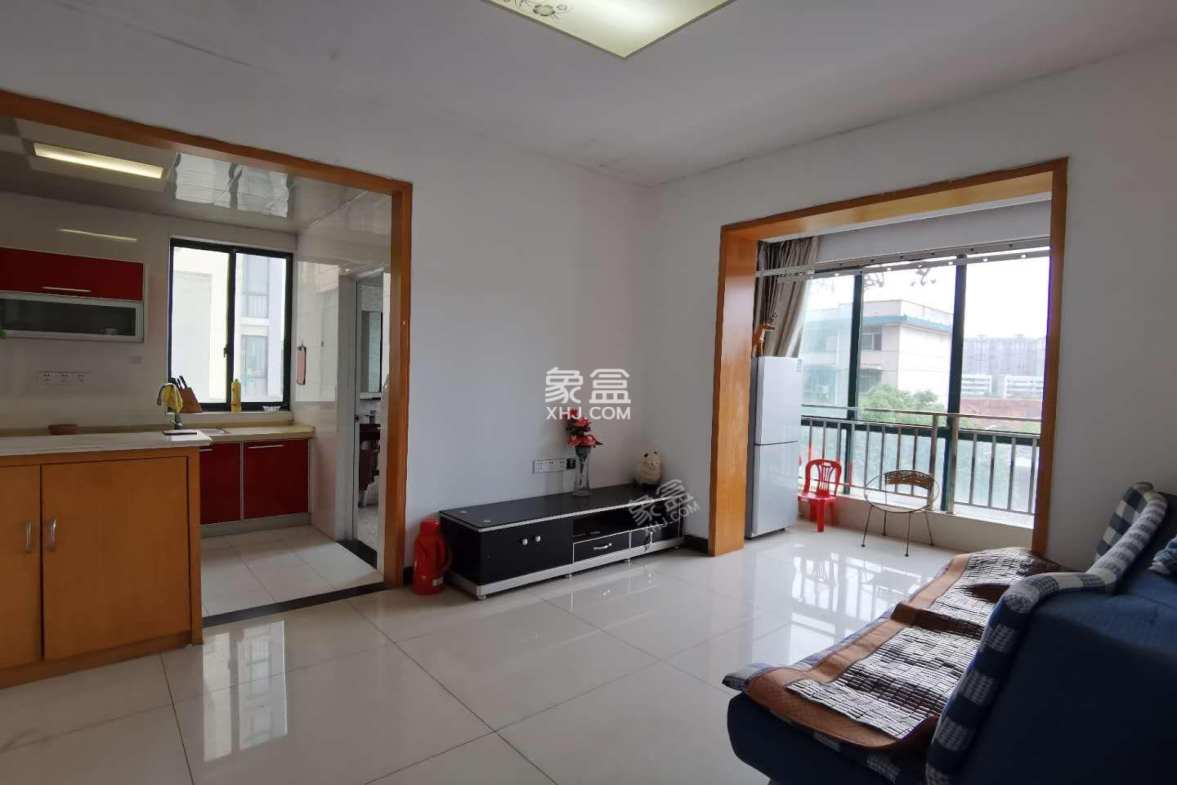 桃花里  1室1厅1卫    39.8万 桃花里  1室1厅1卫    39.8万卫生间