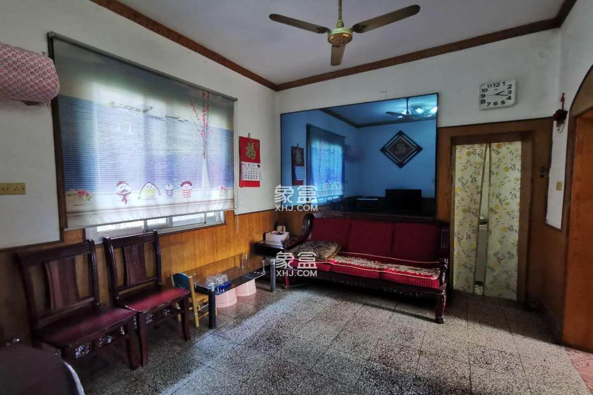 601红卫村 2室1厅1卫 650.0元/月 601红卫村 2室1厅1卫 650.0元/月室内图