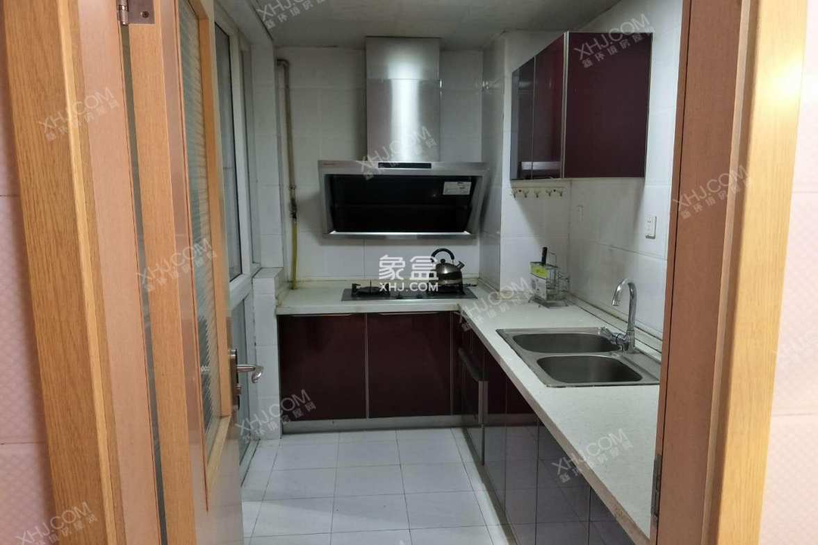 金阳易诚国际 2室2厅1卫 2200.00元/月 金阳易诚国际 2室2厅1卫 2200.00元/月室内图