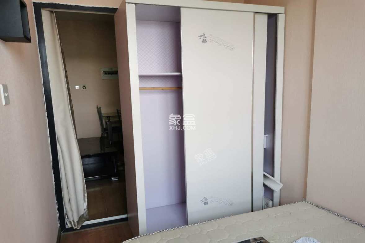 光华揽胜  1室1厅1卫    1600.0元/月 光华揽胜  1室1厅1卫    1600.0元/月室内图