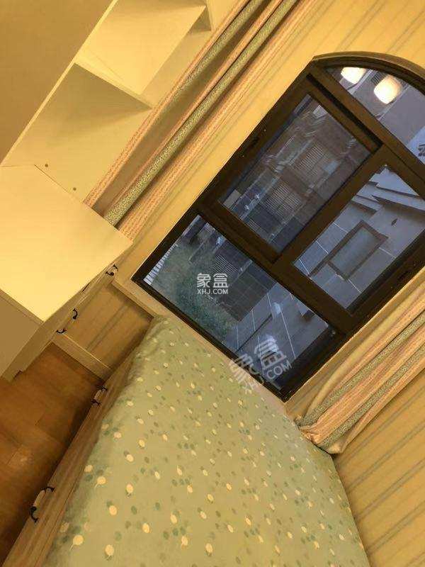 德商华府天骄  3室2厅1卫   2500.00元/月 德商华府天骄  3室2厅1卫   2500.00元/月室内图