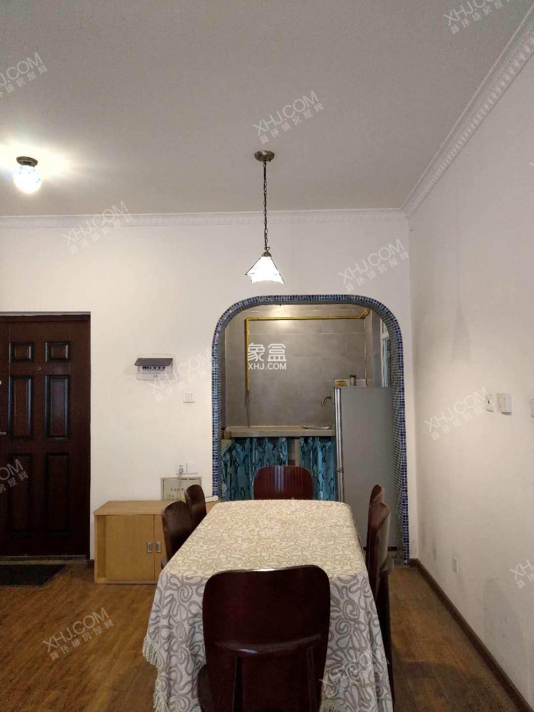 逸都花园 2室1厅1卫 2258.00元/月 逸都花园 2室1厅1卫 2258.00元/月室内图