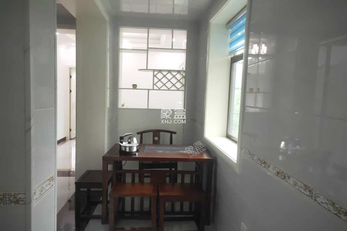 财苑小区(财政局1号宿舍) 3室2厅1卫 53.8万 财苑小区(财政局1号宿舍) 3室2厅1卫 53.8万阳台