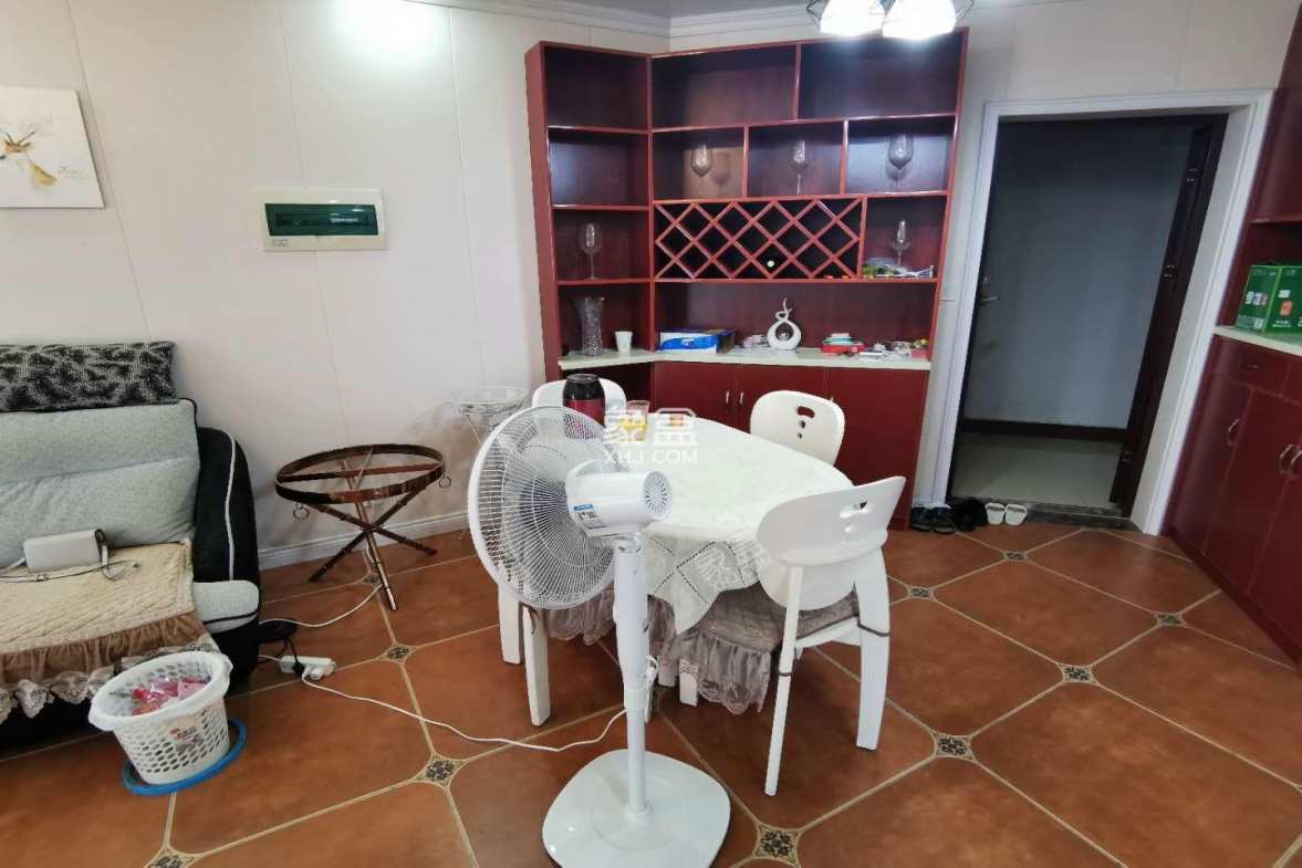 梓山湖领御  1室1厅1卫    52.8万 梓山湖领御  1室1厅1卫    52.8万客厅