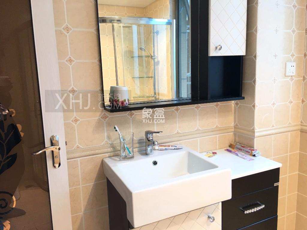 西贵金沙 4室2厅2卫 6000.00元/月 西贵金沙 4室2厅2卫 6000.00元/月室内图