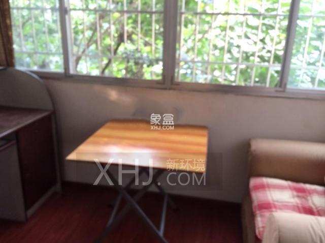 金鹏街小区 1室1厅1卫 1500.00元/月 金鹏街小区 1室1厅1卫 1500.00元/月室内图