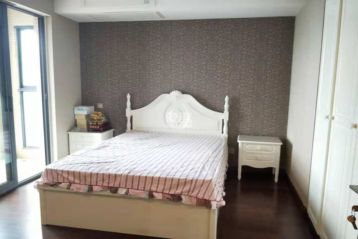 凯旋天际湾  4室2厅3卫    7500.0元/月 凯旋天际湾  4室2厅3卫    7500.0元/月室内图