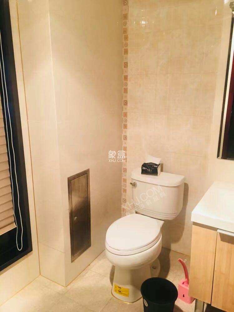 汇锦广场 1室0厅1卫 2500.00元/月 汇锦广场 1室0厅1卫 2500.00元/月室内图