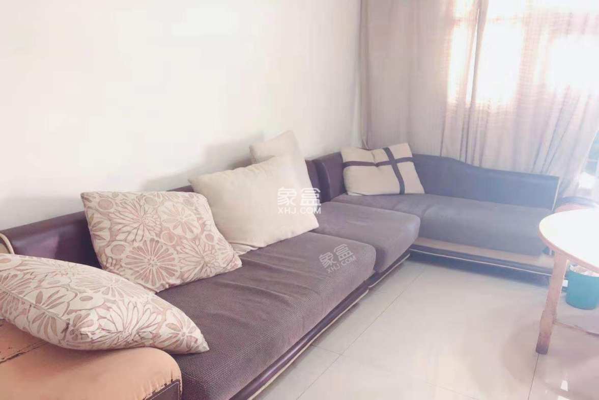 中大君悦金沙一期  2室2厅1卫    3500.0元/月 中大君悦金沙一期  2室2厅1卫    3500.0元/月室内图1