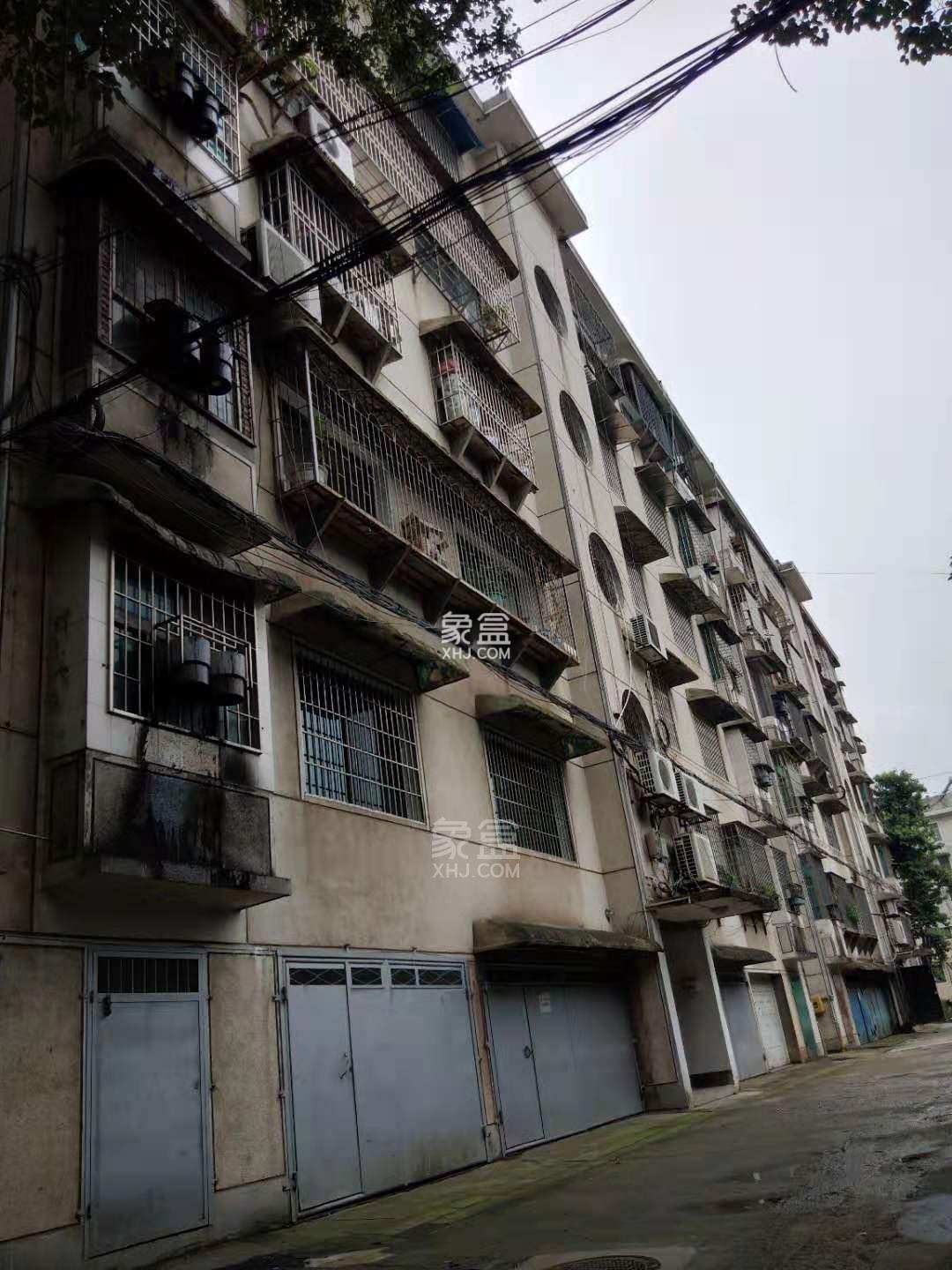 市委党校 4室2厅2卫 2000.0元/月 市委党校 4室2厅2卫 2000.0元/月小区图