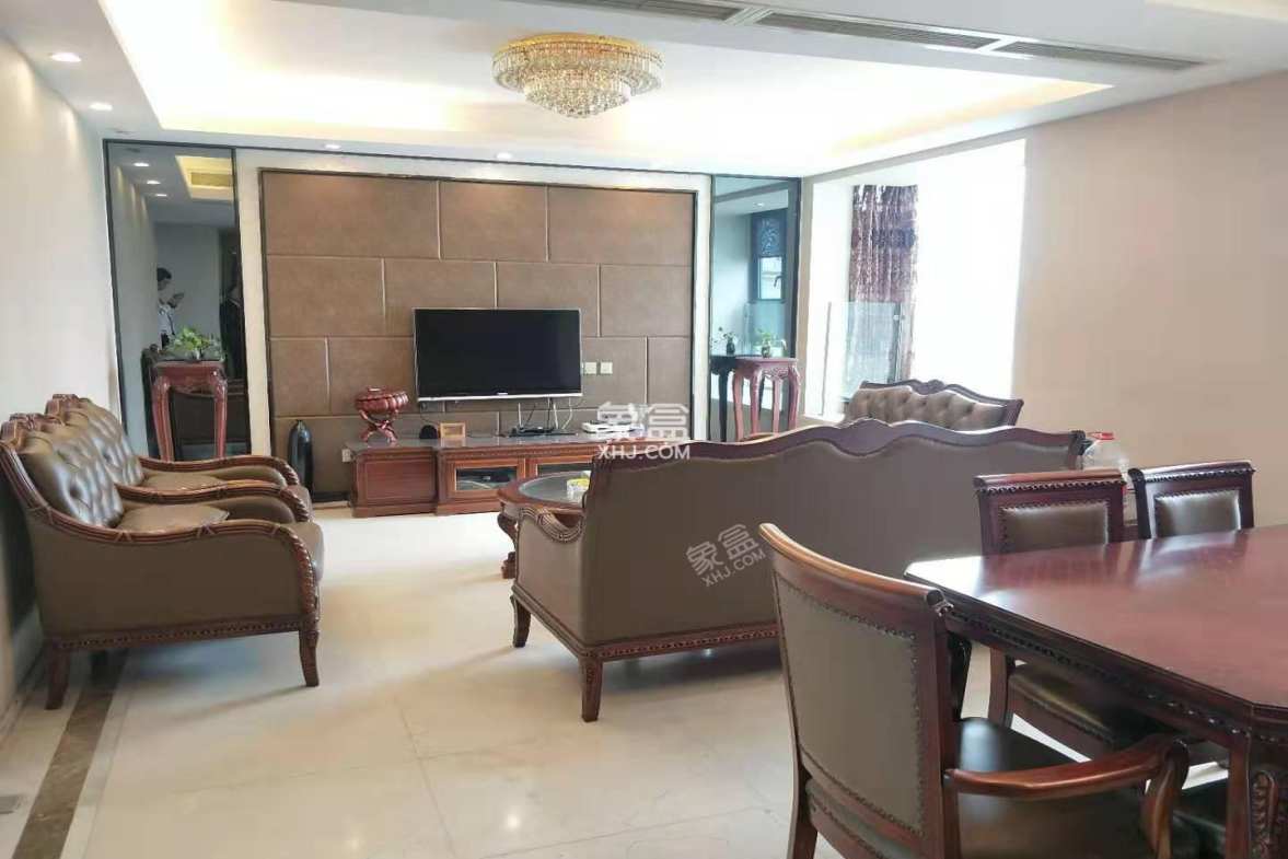 凯旋天际湾  4室2厅3卫    7500.0元/月 凯旋天际湾  4室2厅3卫    7500.0元/月室内图