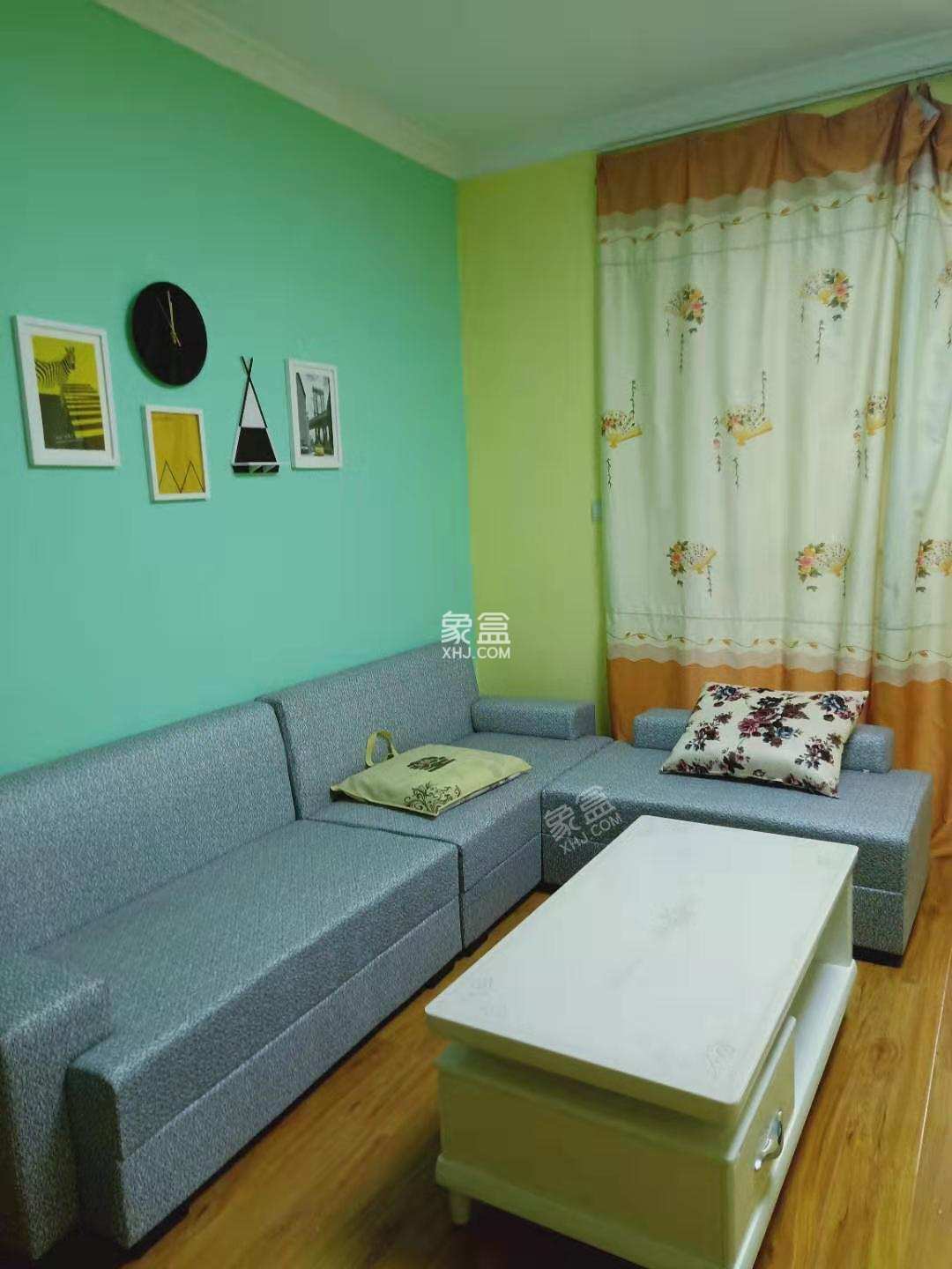 南湖锦苑 2室1厅1卫 1700.0元/月 南湖锦苑 2室1厅1卫 1700.0元/月室内图