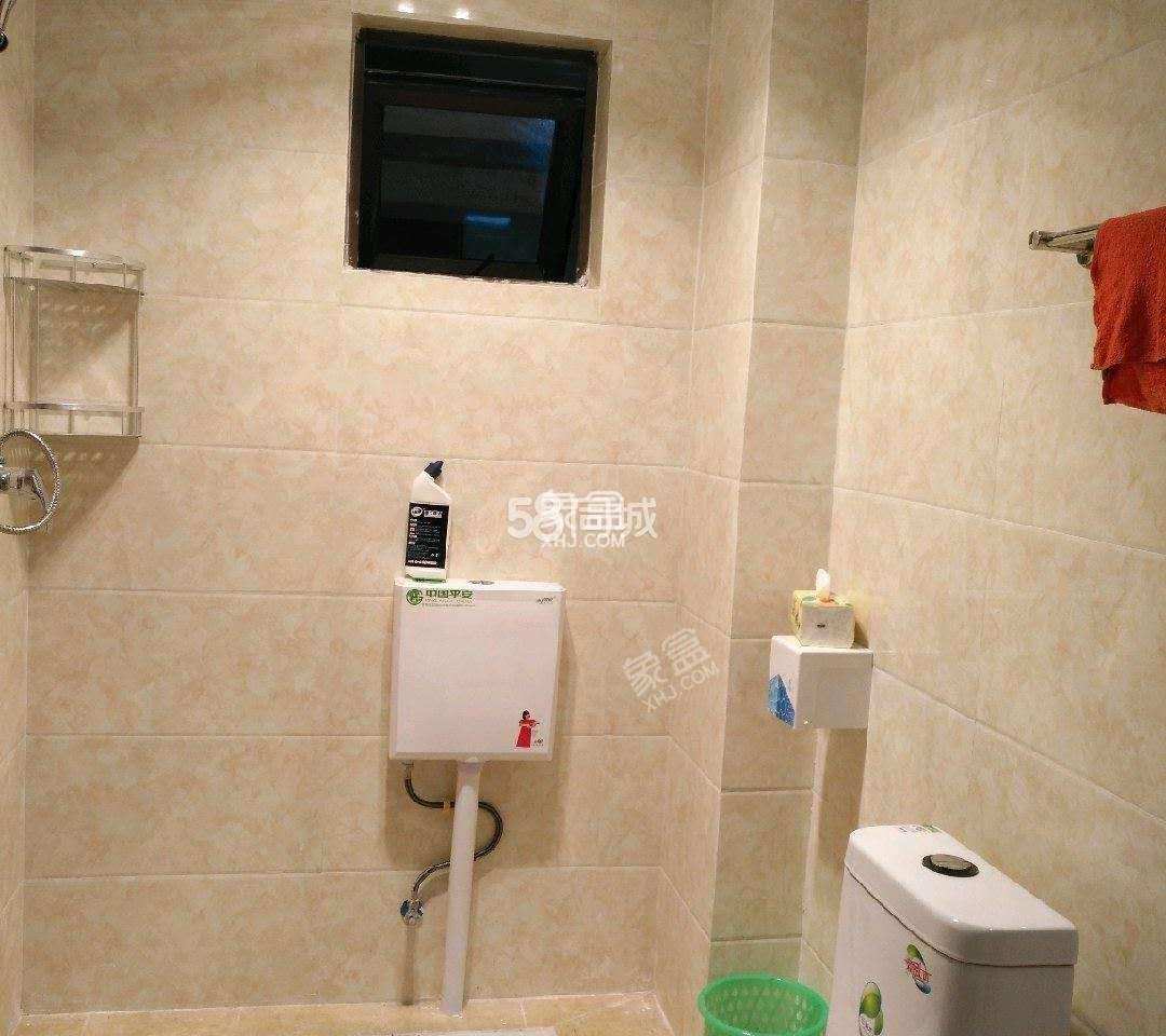 南湖世纪 3室1厅1卫 2600.00元/月 南湖世纪 3室1厅1卫 2600.00元/月室内图