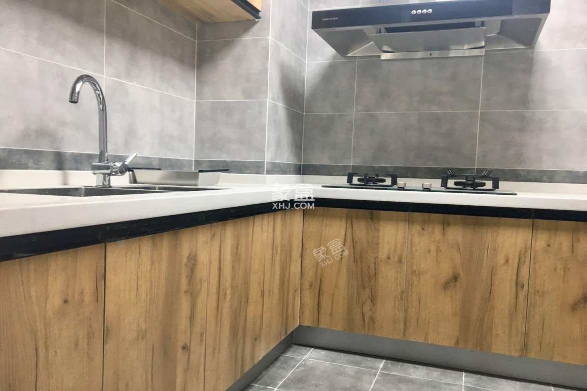 凯德世纪名邸  3室2厅2卫    4500.0元/月 凯德世纪名邸  3室2厅2卫    4500.0元/月室内图