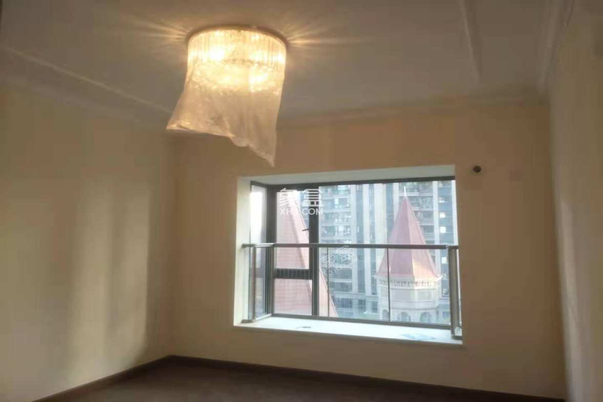 恒大南湖半岛  3室2厅2卫    2000.0元/月 恒大南湖半岛  3室2厅2卫    2000.0元/月室内图