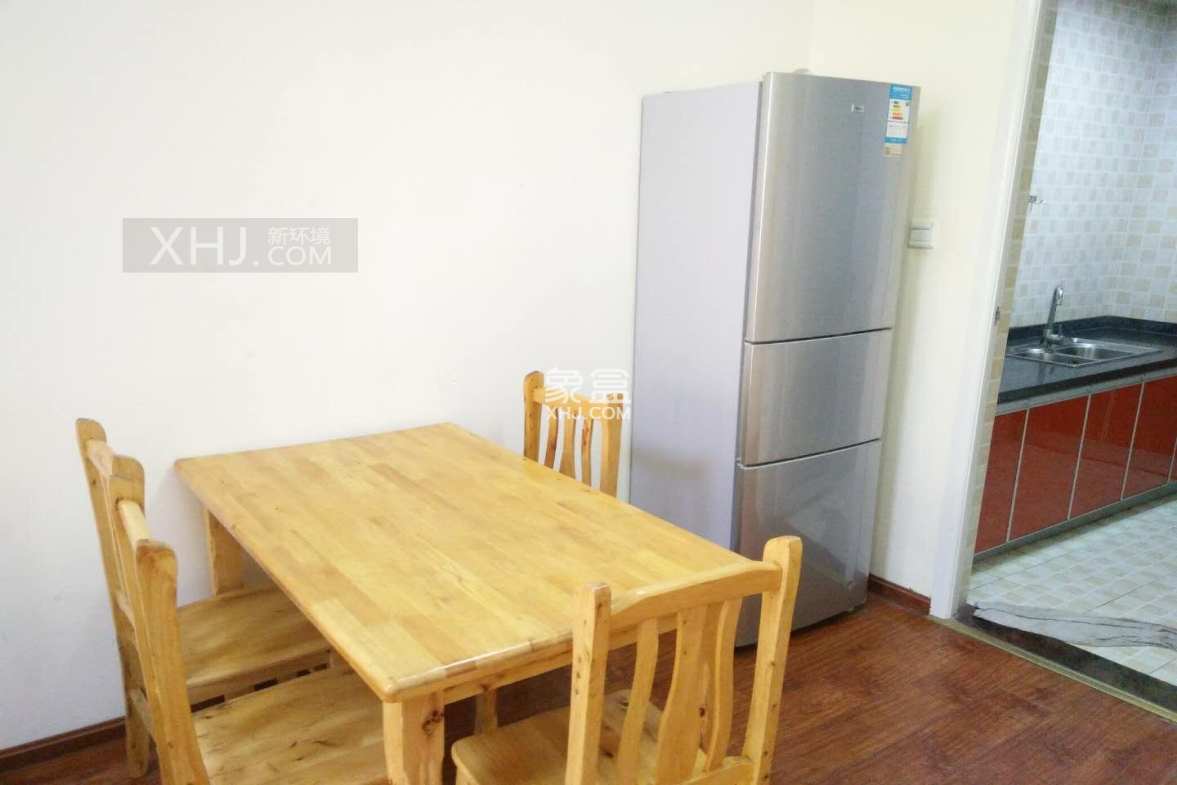 保利香槟光华 3室1厅1卫 2300.00元/月 保利香槟光华 3室1厅1卫 2300.00元/月室内图