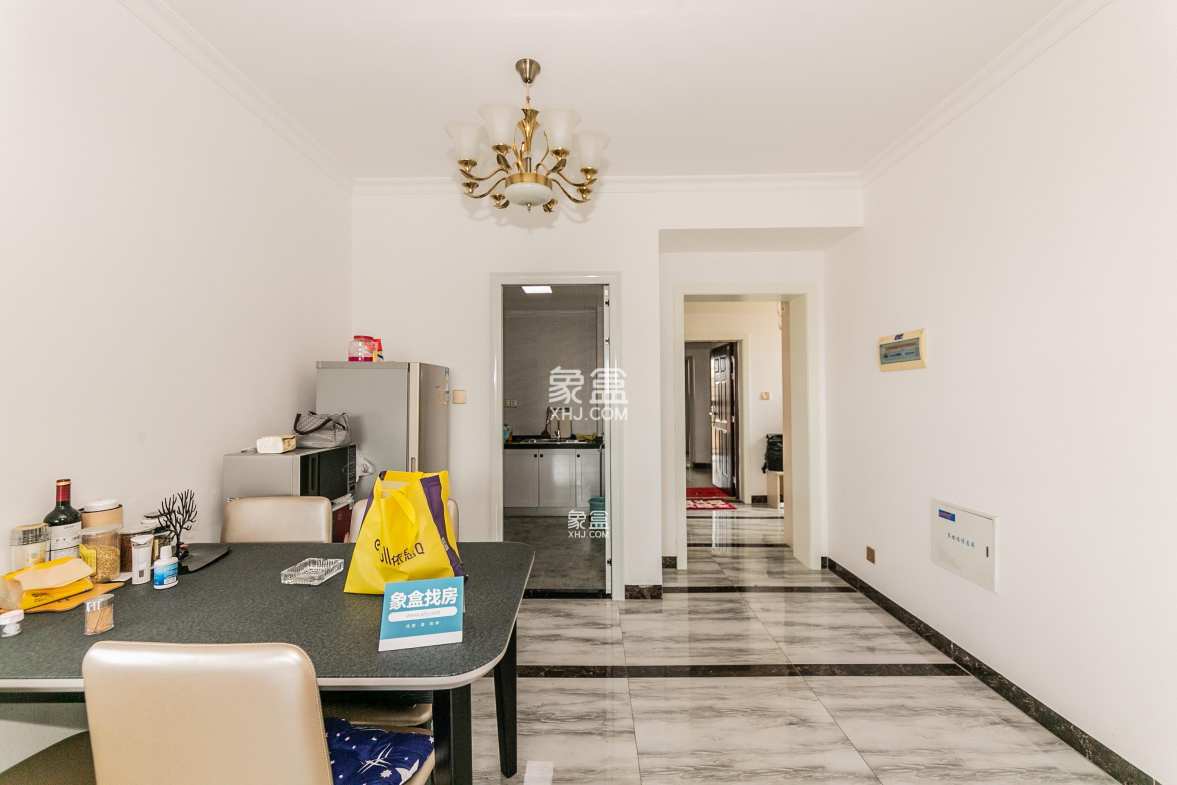 山语城二期 3室2厅2卫 88.0万 山语城二期 3室2厅2卫 88.0万客厅