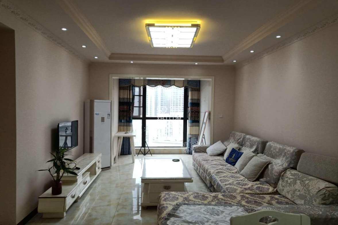 南湖世纪 3室2厅1卫 2600.0元/月 南湖世纪 3室2厅1卫 2600.0元/月室内图