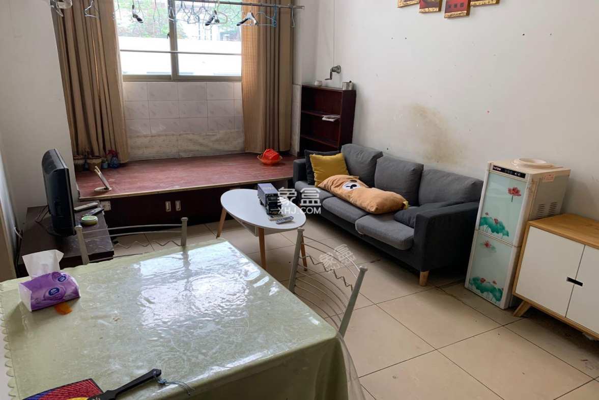 城市物语  1室1厅1卫    1600.0元/月 城市物语  1室1厅1卫    1600.0元/月室内图1