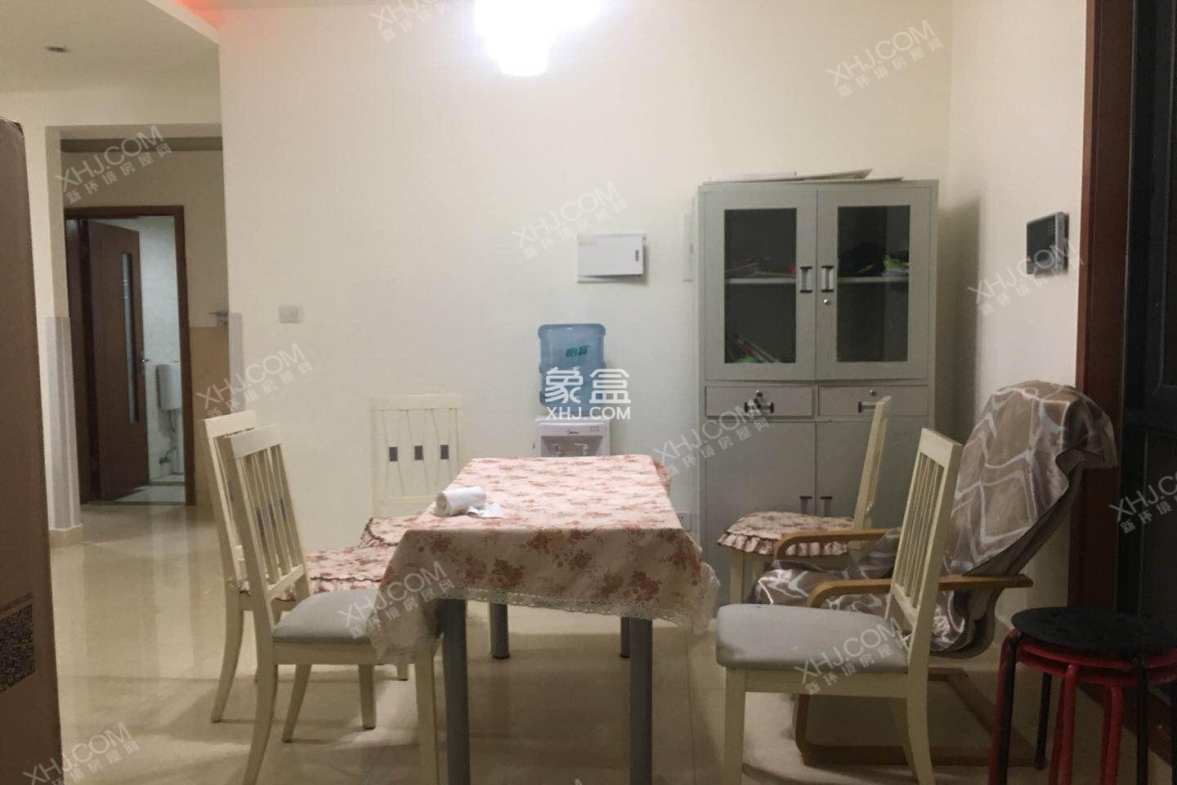 华润凤凰城一期 3室2厅2卫 4500.00元/月 华润凤凰城一期 3室2厅2卫 4500.00元/月室内图