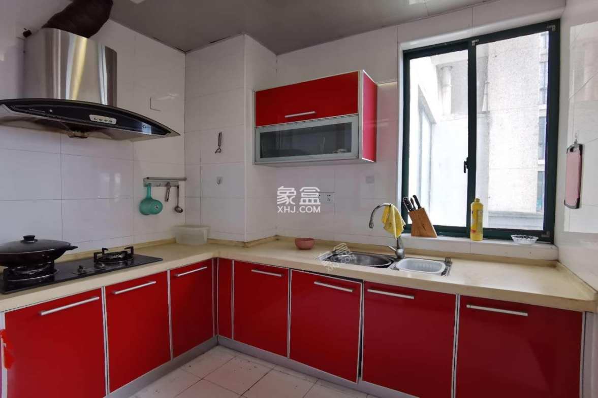 桃花里  1室1厅1卫    39.8万 桃花里  1室1厅1卫    39.8万客厅