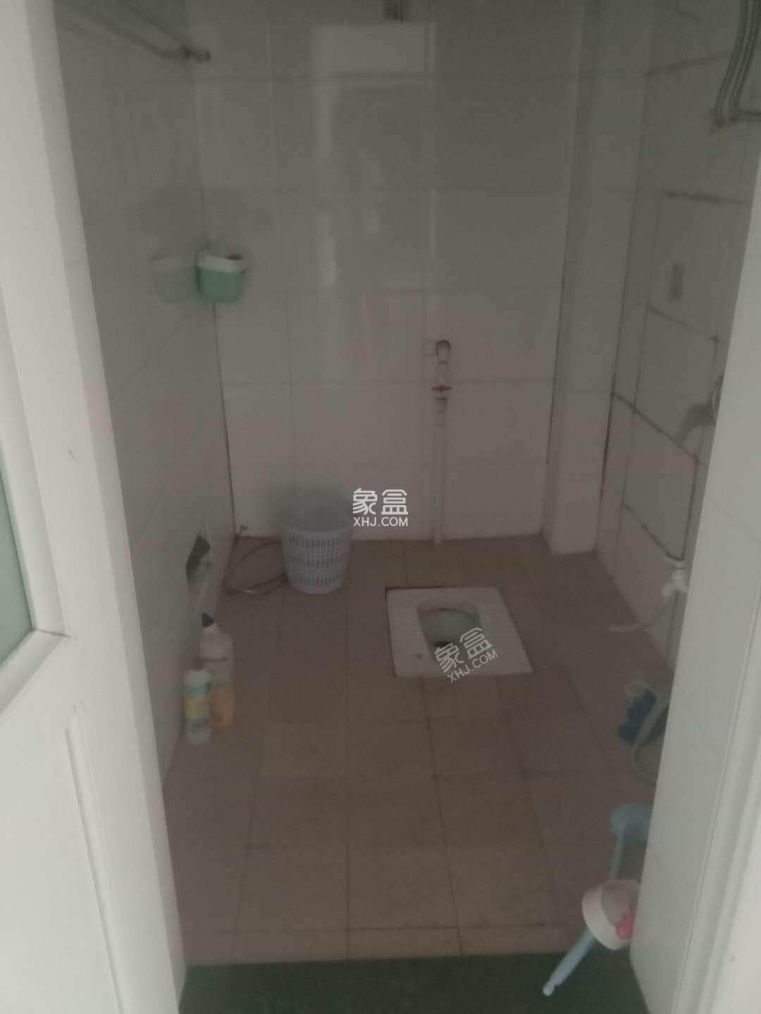 石头铺安置小区  2室2厅1卫    500.0元/月 石头铺安置小区  2室2厅1卫    500.0元/月室内图