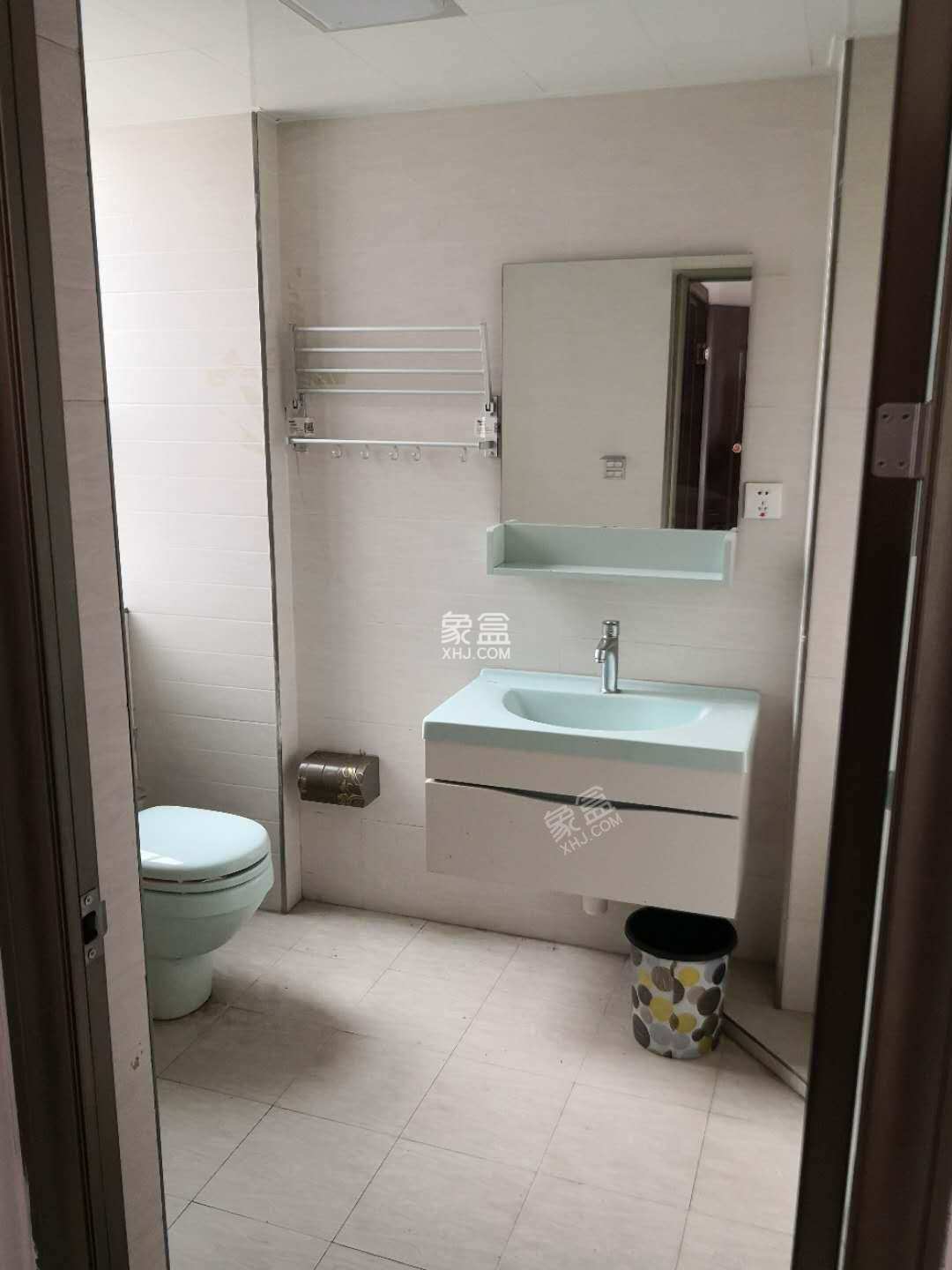 锦绣佳苑 3室2厅2卫 1800.0元/月 锦绣佳苑 3室2厅2卫 1800.0元/月室内图