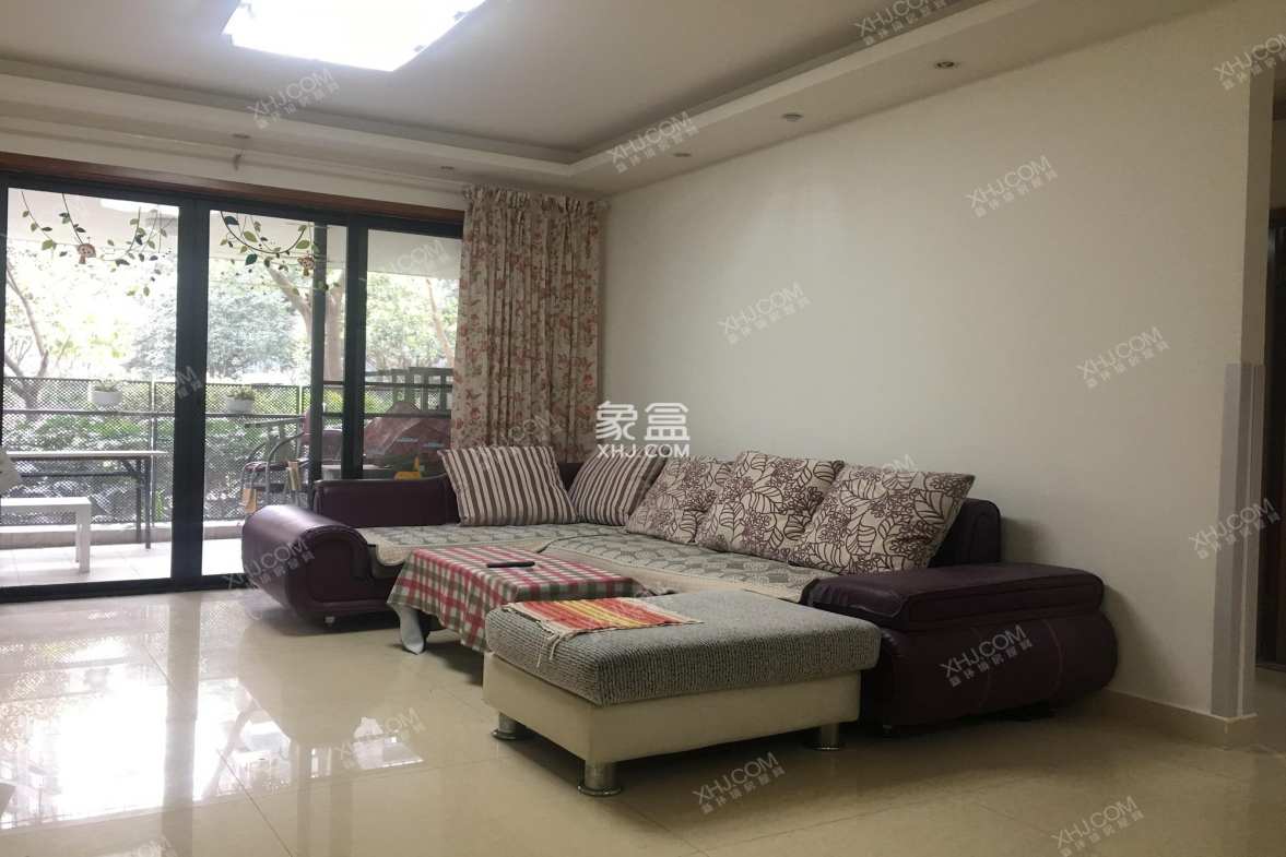 华润凤凰城一期 3室2厅2卫 4500.00元/月 华润凤凰城一期 3室2厅2卫 4500.00元/月室内图