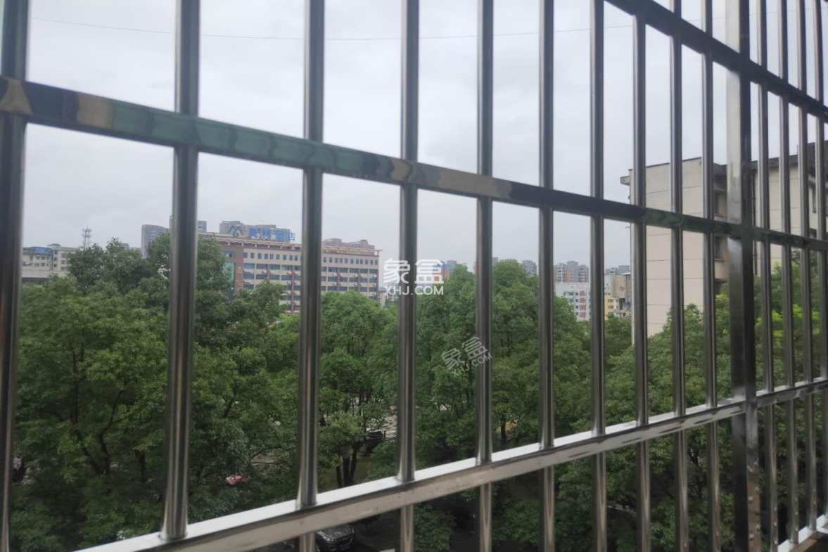 财苑小区(财政局1号宿舍) 3室2厅1卫 53.8万 财苑小区(财政局1号宿舍) 3室2厅1卫 53.8万小区图