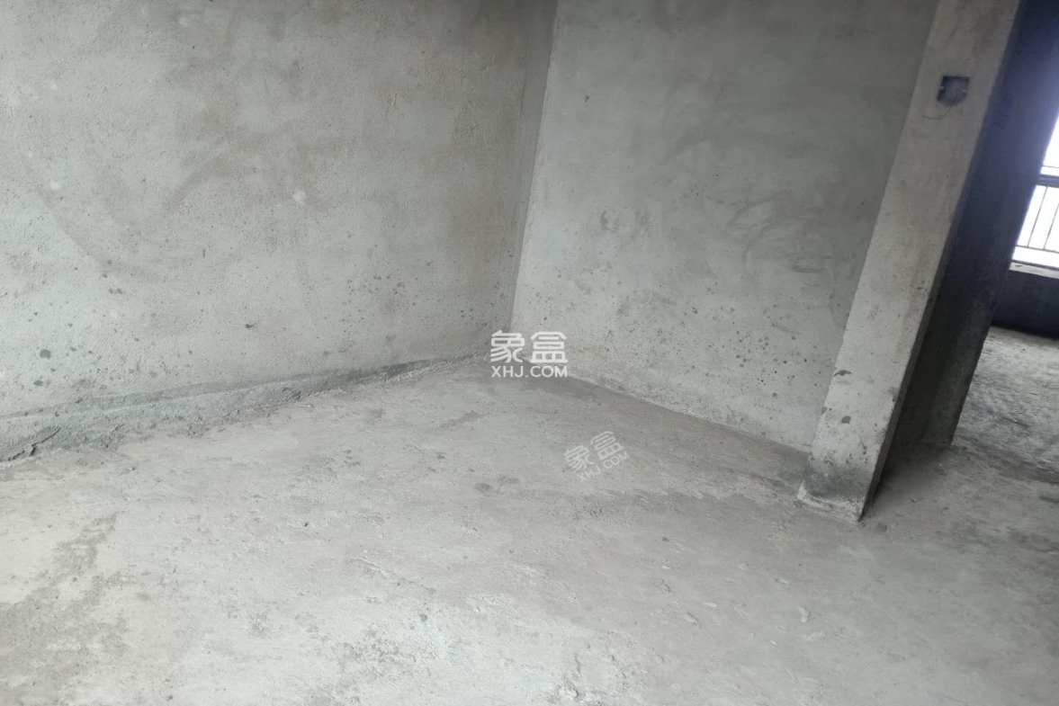 锦绣欣城 2室2厅1卫 46.8万 锦绣欣城 2室2厅1卫 46.8万客厅