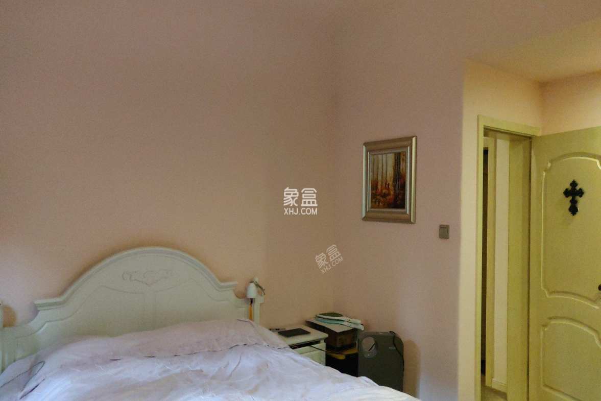 南湖国际3期  3室2厅1卫    3600.0元/月 南湖国际3期  3室2厅1卫    3600.0元/月室内图