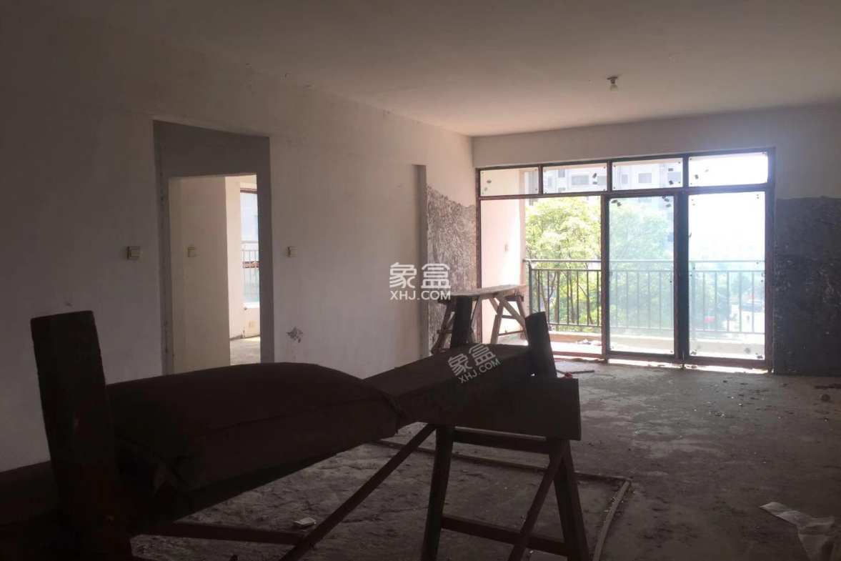 康城上品  2室2厅1卫    52.8万 康城上品  2室2厅1卫    52.8万客厅