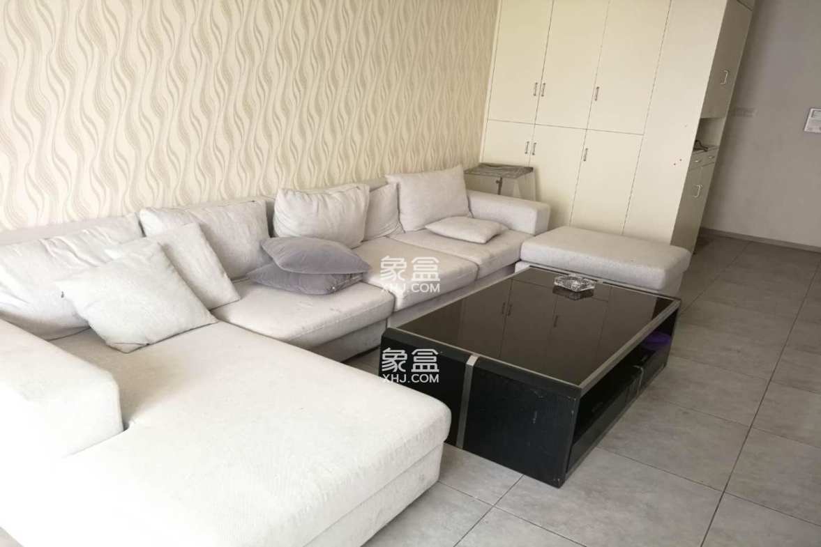 华夏佳园二期  3室2厅1卫    52.8万 华夏佳园二期  3室2厅1卫    52.8万客厅