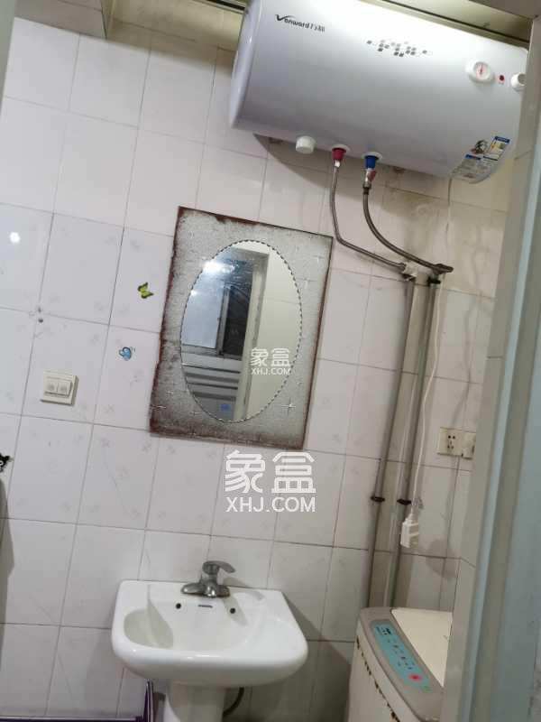 石桂小区 2室2厅1卫 800.0元/月 石桂小区 2室2厅1卫 800.0元/月室内图