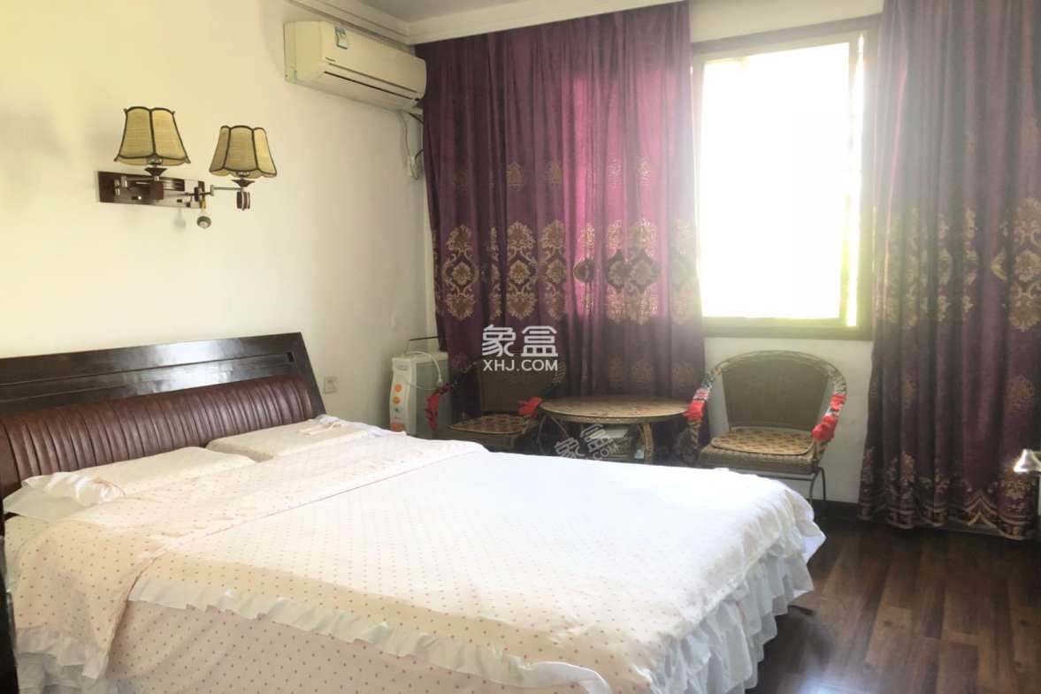 长春东路散盘 3室2厅2卫 58.5万 长春东路散盘 3室2厅2卫 58.5万客厅